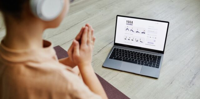 Best Online Yoga Classes in Mumbai